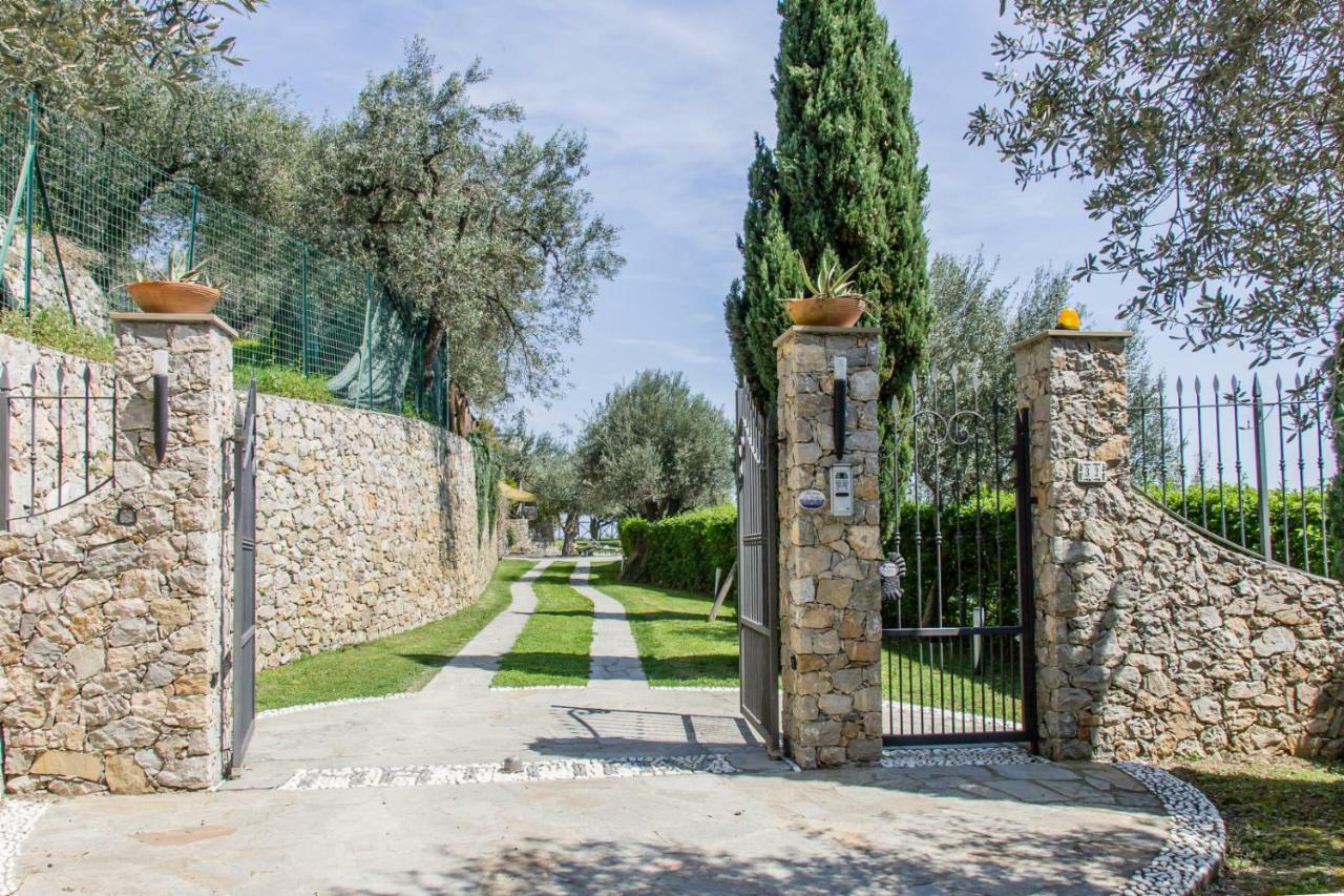 فينالي ليغوري Villa Degli Ulivi B&B المظهر الخارجي الصورة